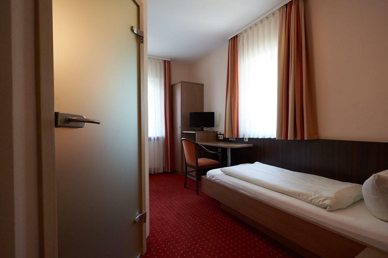 Hotel Gasthof Koenig Karl Freudenstadt Esterno foto